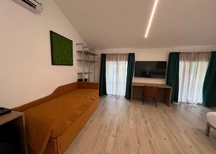 5 Terre Hub 1 Apartment *