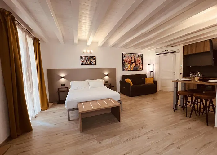 5 Terre Hub 1 Apartment *