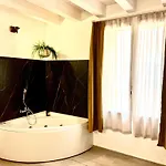 5 Terre Hub 1
