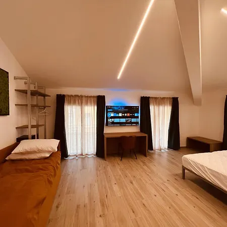 5 Terre Hub 1 *