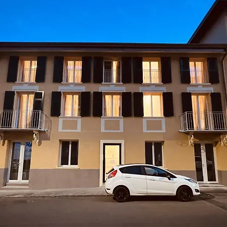 5 Terre Hub 1 Apartment *