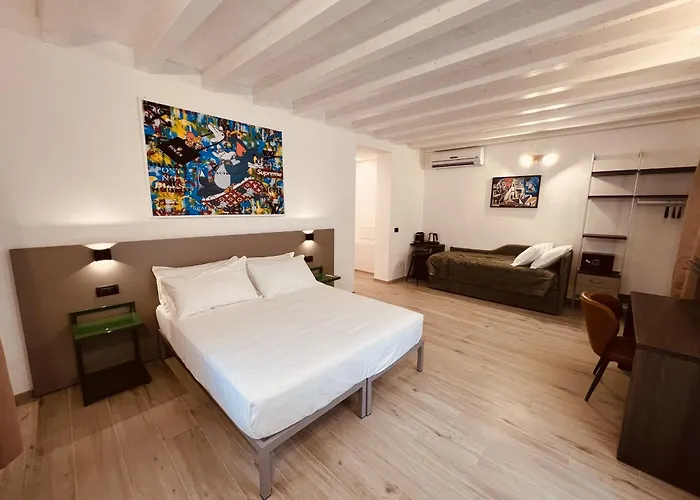 5 Terre Hub 1 Apartment *